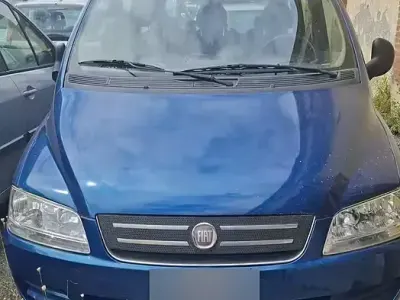 Usata Fiat Multipla 116 CV (85 kW) 2006 Bluazzurro Monovolume