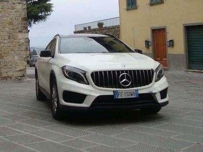 Mercedes GLA220