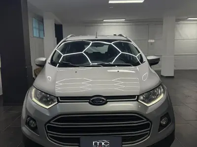 Usado Ford Ecosport Business Edition 95 CV (69 kW) 2016 Gris SUV