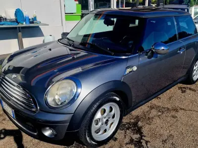 Usata Mini Cooper 75 CV (55 kW) 2010 Grigio metallizzato Utilitaria