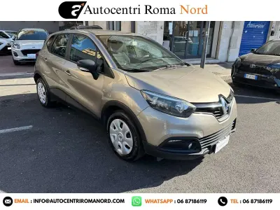 Usata Renault Captur Iconic 90 CV (66 kW) 2015 Beige SUV