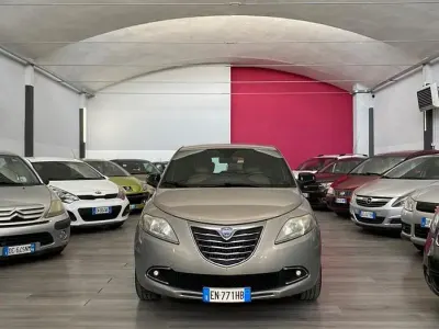 Brugt Lancia Ypsilon S 69 HK (50 kW) 2012 Beige Hatchback