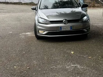 Usata VW Golf VII Business 116 CV (85 kW) 2019 Argento Berlina