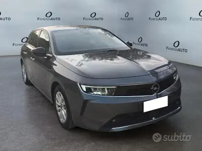 Usata Opel Astra Edition 110 CV (80 kW) 2023 Nero Utilitaria