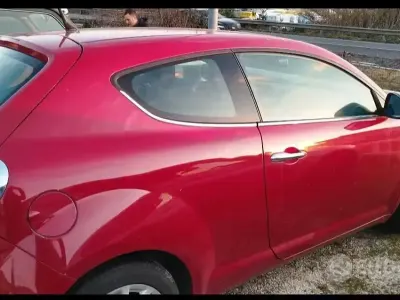 Usata Alfa Romeo MiTo 105 CV (77 kW) 2011 Rosso Utilitaria