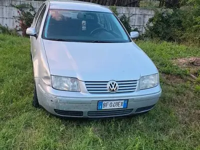 Usata VW Bora 101 CV (74 kW) 1999 Berlina