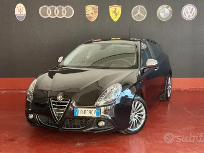 Usata Alfa Romeo Giulietta Exclusive 150 CV (110 kW) 2014 Nero Utilitaria