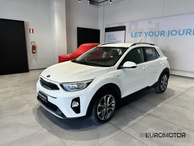 Usata Kia Stonic Style 97 CV (71 kW) 2020 Bianco SUV