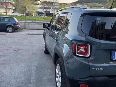 Usata Jeep Renegade Limited 140 CV (102 kW) 2016 SUV