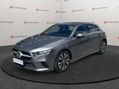 Usata Mercedes A180 Business 136 CV (100 kW) 2021 Grigio Berlina