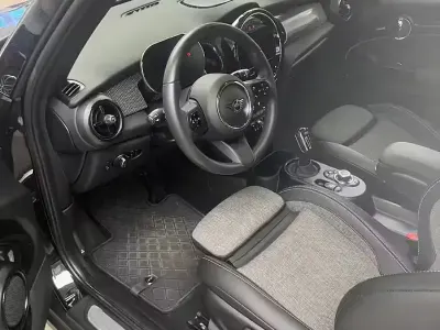 Usata Mini Cooper S 75 kW (102 CV) 2022 Nero Utilitaria