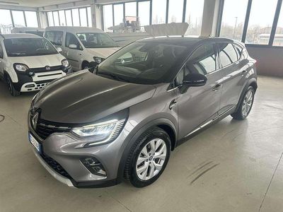 Usata Renault Captur Intens 92 CV (67 kW) 2020 Grigio SUV