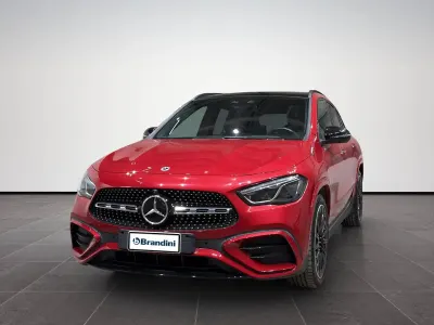 Usata Mercedes GLA200 AMG Line Premium Plus 150 CV (110 kW) 2023 Rosso SUV
