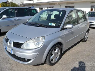 Usata Renault Scenic E-Tech 105 CV (77 kW) 2007 Grigio Monovolume