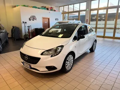 Usata Opel Corsa Cosmo 75 CV (55 kW) 2016 Bianco Utilitaria