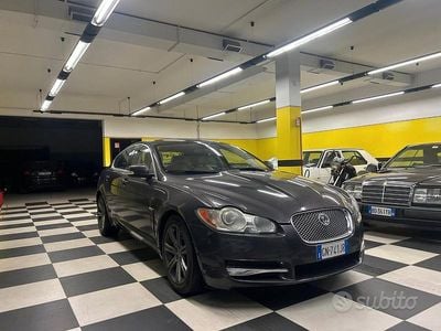 Usata Jaguar XF Premium Luxury 241 CV (177 kW) 2009 Grigio Berlina