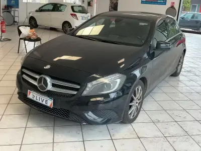 Usata Mercedes A180 109 CV (80 kW) 2015 Nero Berlina