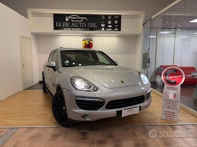 Usata Porsche Cayenne 245 CV (180 kW) 2012 Grigio SUV