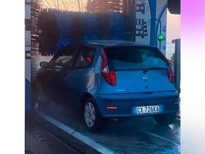 Usata Fiat Punto 80 CV (58 kW) 2007 Blu Berlina