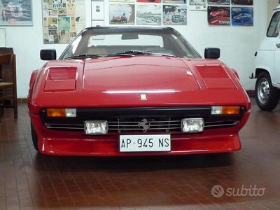 Usata Ferrari 308 213 CV (156 kW) 1981 Rosso Cabrio
