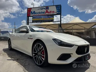 Usata Maserati Ghibli 581 CV (427 kW) 2021 Bianco Berlina