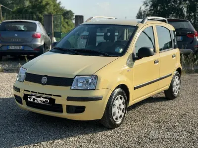Usata Fiat Panda 69 CV (50 kW) 2012 Giallo Utilitaria