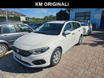 Usata Fiat Tipo Easy 120 CV (88 kW) 2017 Bianco Station wagon