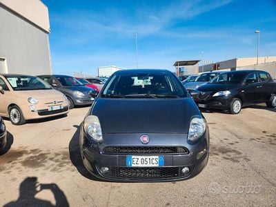 Usata Fiat Punto Street 77 CV (56 kW) 2015 Grigio Utilitaria