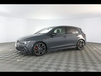 Usata VW Golf VIII GTI 245 CV (180 kW) 2023 Grigio daytona Berlina