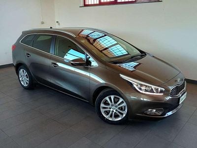 Usata Kia Ceed Sportswagon 128 CV (94 kW) 2015 Sand track Station wagon
