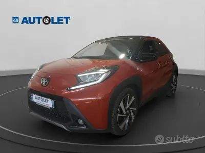 Usata Toyota Aygo X Trend 72 CV (52 kW) 2022 Arancione SUV