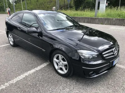 Usata Mercedes CLC220 150 CV (110 kW) 2008 Other Utilitaria