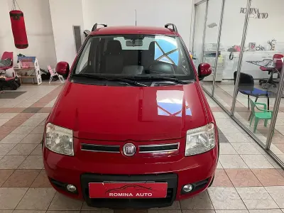 Usata Fiat Panda 4x4 60 CV (44 kW) 2010 Rosso Utilitaria