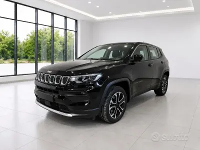 Usata Jeep Compass Altitude 131 CV (96 kW) 2024 Nero SUV