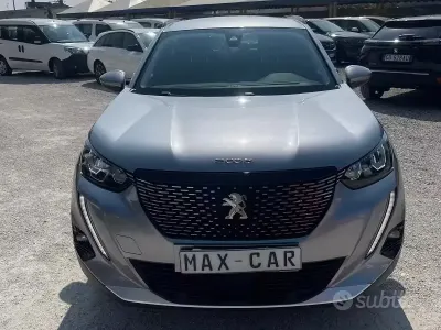 Usata Peugeot 2008 GT 131 CV (96 kW) 2021 Grigio SUV