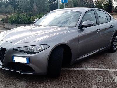 Usata Alfa Romeo Giulia Super 180 CV (132 kW) 2018 Grigio Berlina