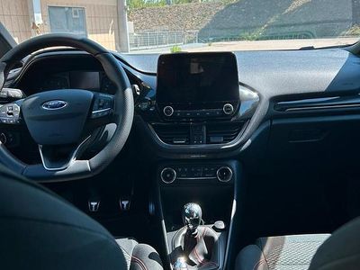 Usata Ford Fiesta 100 CV (73 kW) 2021 Grigio Utilitaria