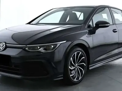 Usata VW Golf VIII R-line 150 CV (110 kW) 2023 Grigio urano  urangrau Berlina