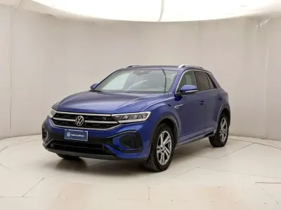 Usata VW T-Roc R-line 110 CV (80 kW) 2023 Blu SUV
