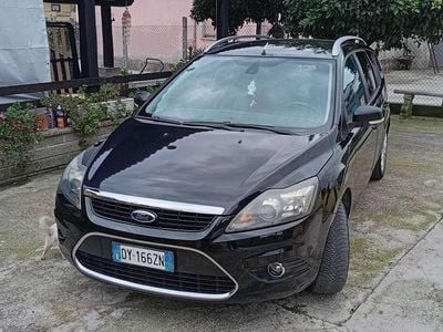 Usata Ford Focus Style 90 CV (66 kW) 2010 Nero Station wagon