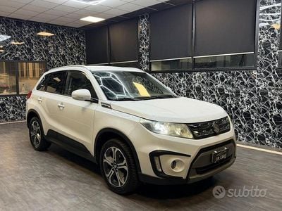 Usata Suzuki Vitara 120 CV (88 kW) 2017 Bianco SUV