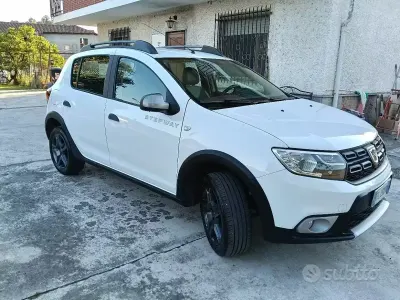 Usata Dacia Sandero Stepway 90 CV (66 kW) 2018 Bianco Berlina