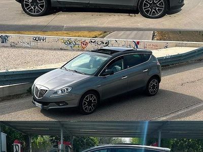 Usata Lancia Delta 120 CV (88 kW) 2008 Grigio Utilitaria