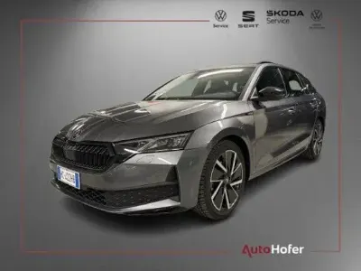 Nuova Skoda Octavia SportLine 150 CV (110 kW) 2026 Grigio Station wagon