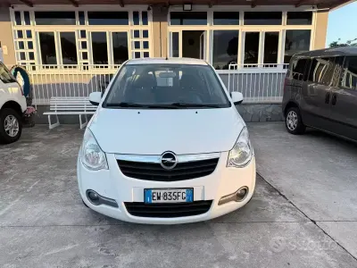 Usata Opel Agila 94 CV (69 kW) 2014 Bianco Utilitaria