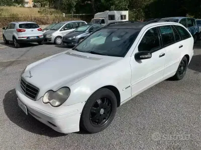 Usata Mercedes C220 116 CV (85 kW) 2003 Bianco Station wagon