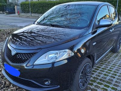 usata Lancia Ypsilon 1.2 Gold ecochic Gpl 69cv my19