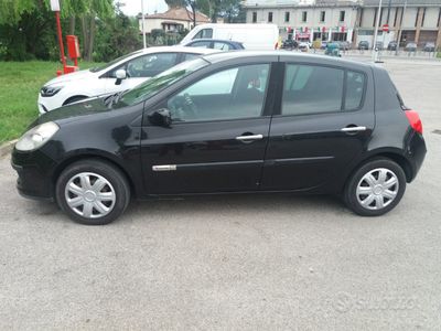 usata Renault Clio 1.2 5 porte RT