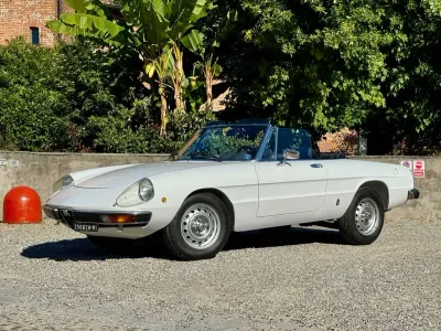 Usata Alfa Romeo Spider Veloce 128 CV (94 kW) 1980 Bianco Cabrio
