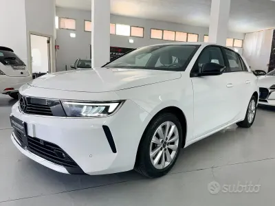 Begagnad Opel Astra 131 HK (96 kW) 2022 Vit Halvkombi